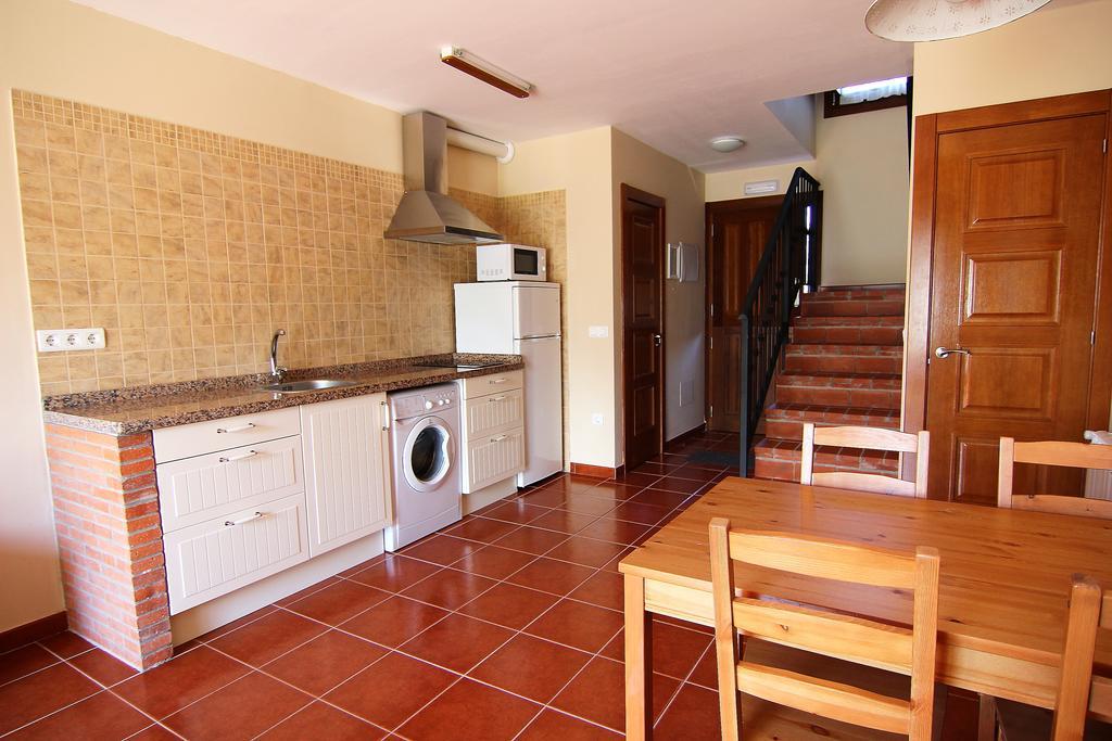 Apartamentos Rurales Senda Costera Hontoria Oda fotoğraf